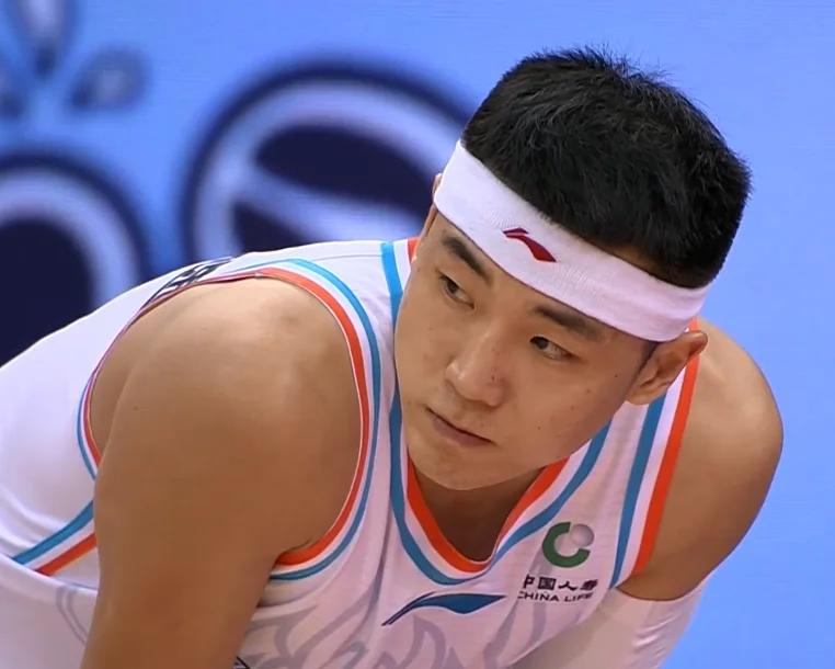 包含阿扎伦卡回归赛场，逆转首场状态亮眼，中国队观众沸腾！的词条-爱游戏篮球直播